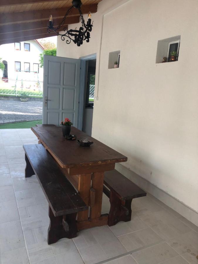 Klara Apartmanház Orfű Esterno foto